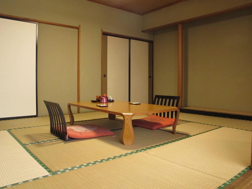 Sakaeya Hotel Tendō Rom bilde
